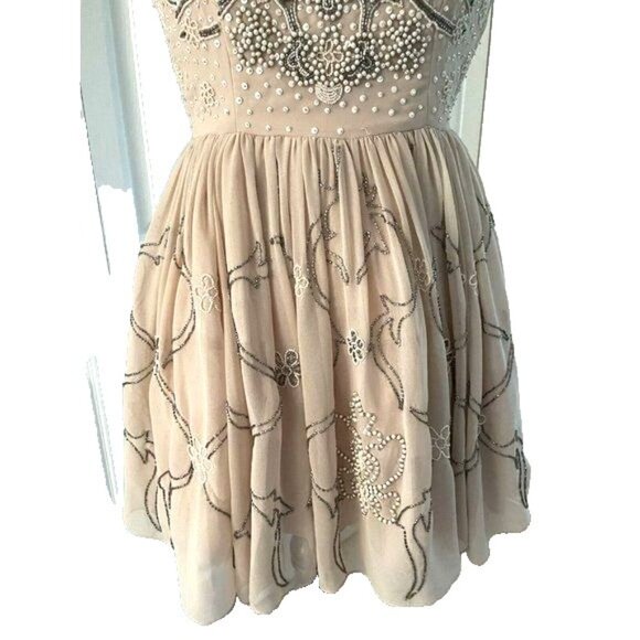 Needle and Thread Dress Hand Embellished Size 4 - Picture 5 of 11